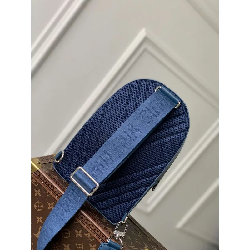 LV M23765 Louis Vuitton Pilot Slingbag Blue