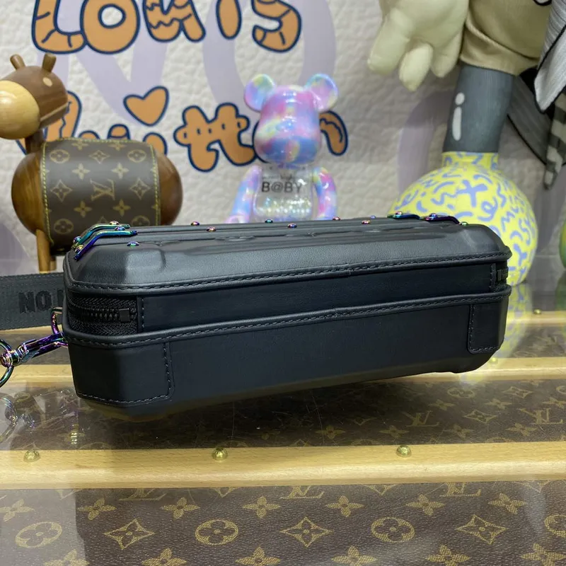 LV M21935 Louis Vuitton Future Trunk Bag Black