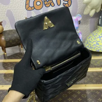 LV M22891 Louis Vuitton GO 14 MM Bag Black