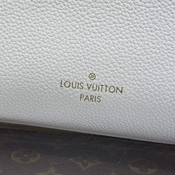 LV M23637 Louis Vuitton Lock & Go Handbag Quartz