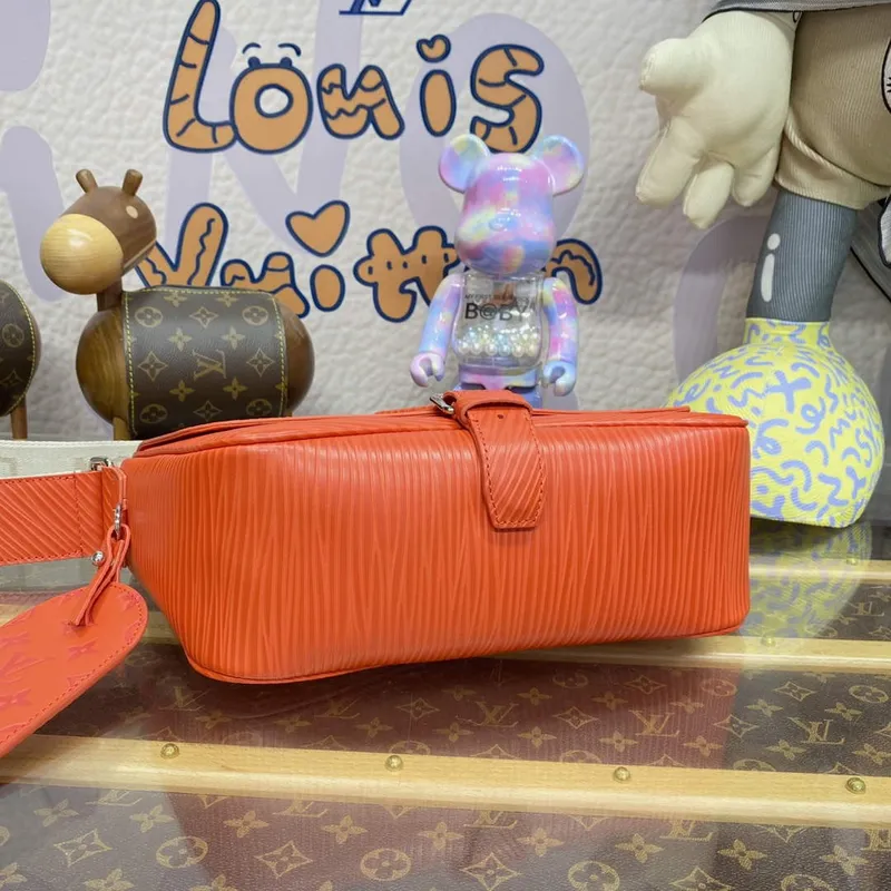 LV M23097 Louis Vuitton Montsouris Messenger Bag Orange