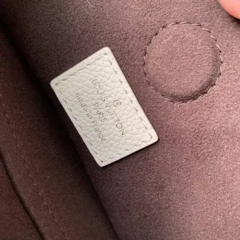 LV M46508 Louis Vuitton Vend me MM Bag White