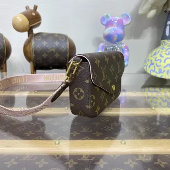 LV M80091 Louis Vuitton Félicie Strap & Go Bag Pink