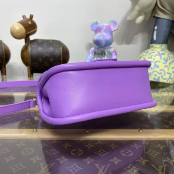 LV M22721 Louis Vuitton Hide and Seek Bag Lilas Provence Lilac