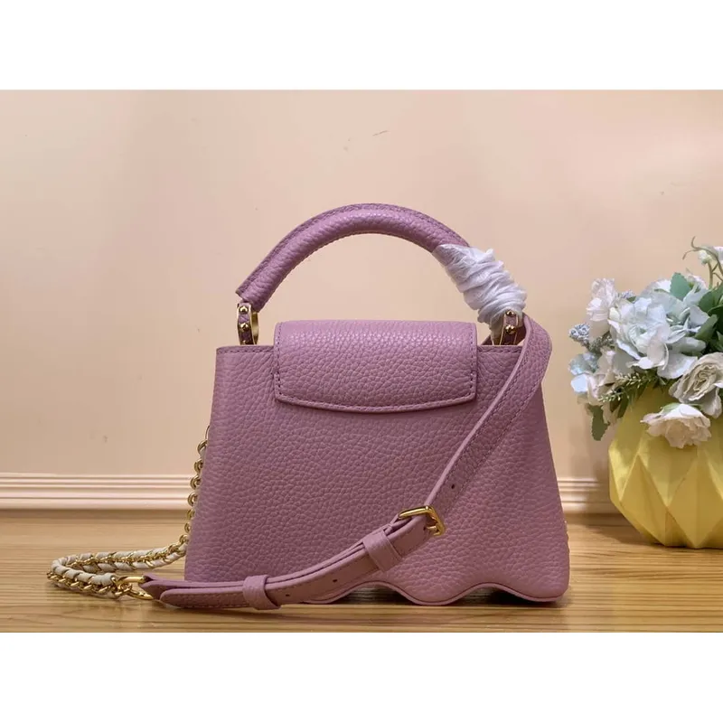 LV M22122 Louis Vuitton Capucines Mini Handbag Pink