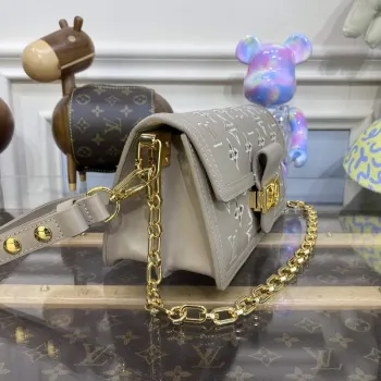 LV M22955 Louis Vuitton Dauphine East West Handbag Khaki