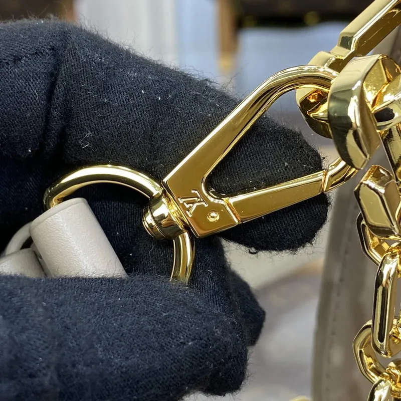 LV M22955 Louis Vuitton Dauphine East West Handbag Khaki