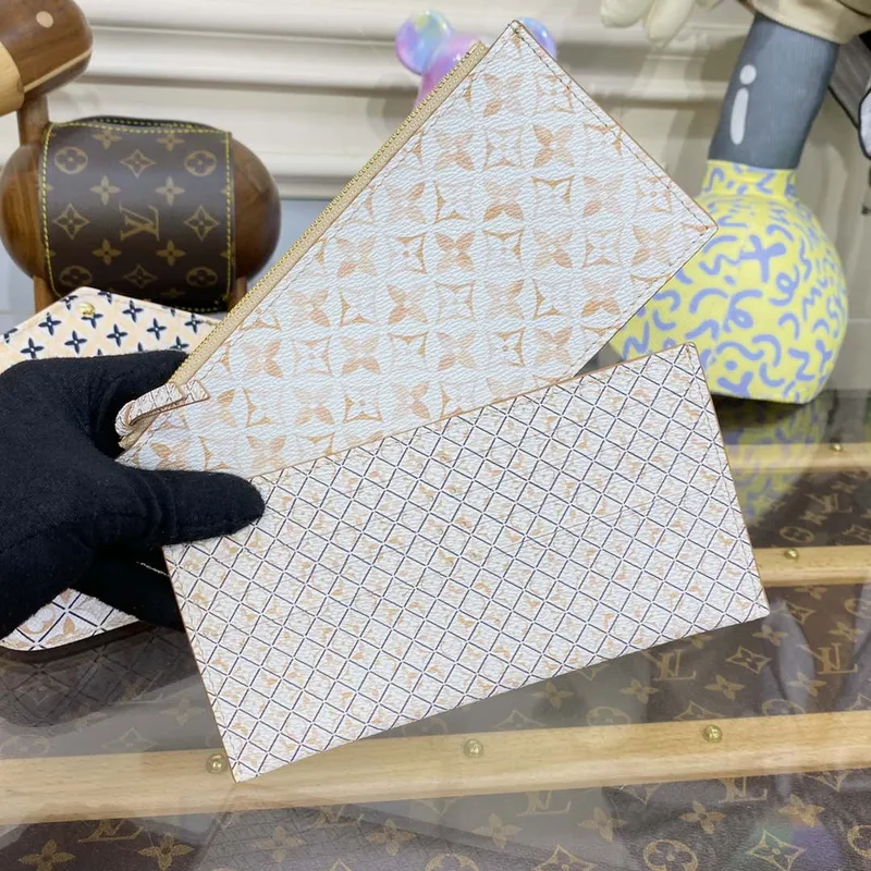 LV M82520 Louis Vuitton Felicie Pochette Monogram Empreinte Bag Beige