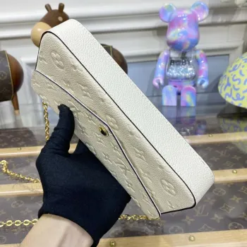 LV M82363 Louis Vuitton Felicie Pochette Monogram Empreinte Bag White