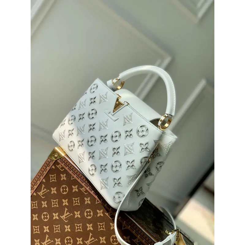 LV M22863 Louis Vuitton Capucines BB Handbag White