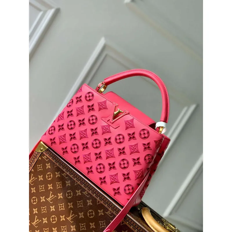 LV M22922 Louis Vuitton Capucines MM Handbag Pink