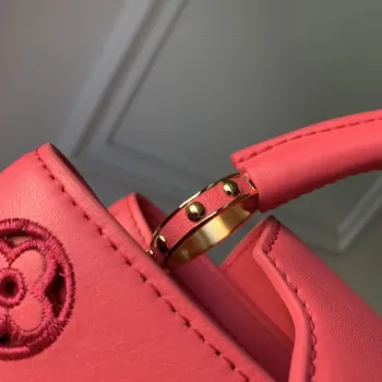 LV M22922 Louis Vuitton Capucines BB Handbag Pink