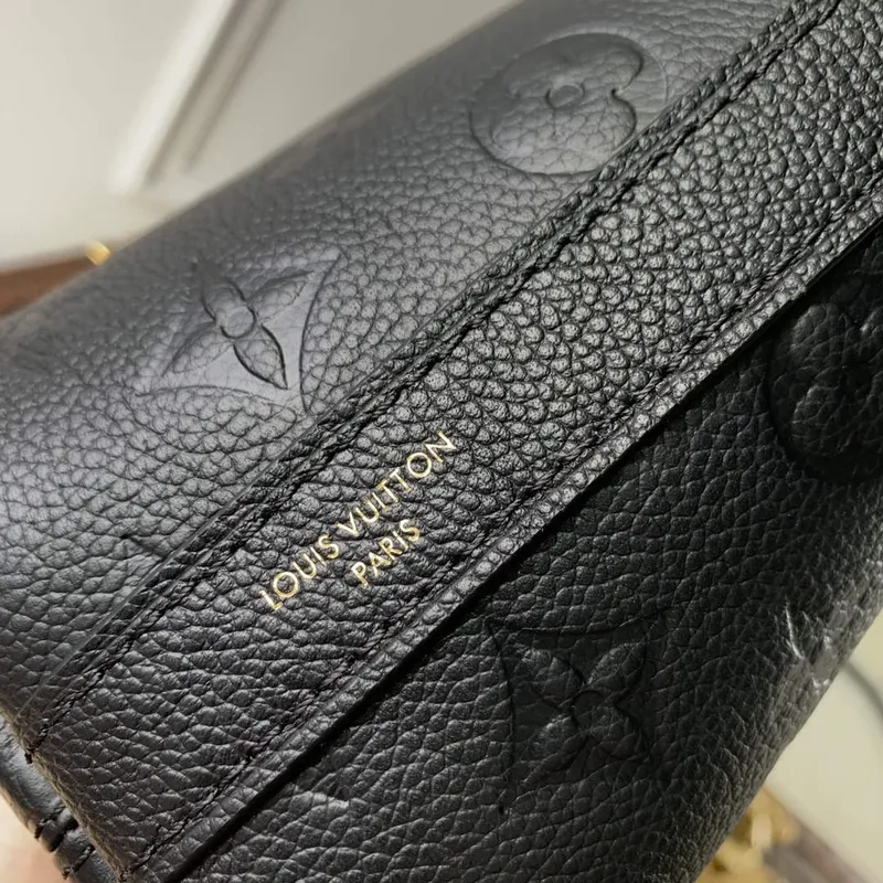 LV M46610 Louis Vuitton Sac Sport Bag Black