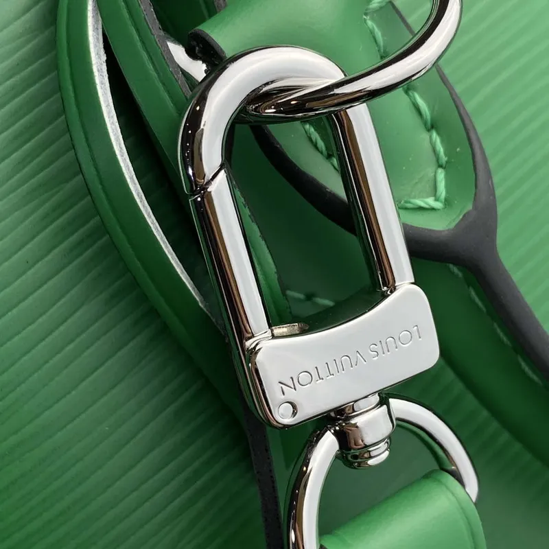 LV M40862 Louis Vuitton Alma BB Epi Handbag Green