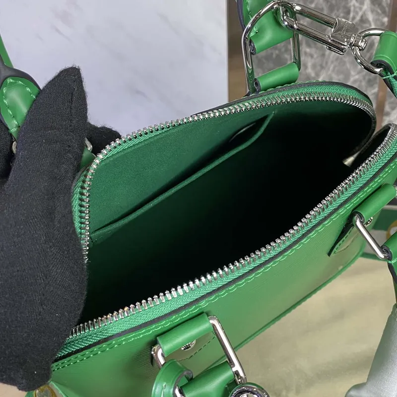 LV M40862 Louis Vuitton Alma BB Epi Handbag Green