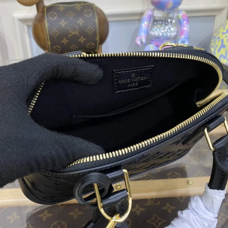 LV M22878 Louis Vuitton Alma BB Handbag Black