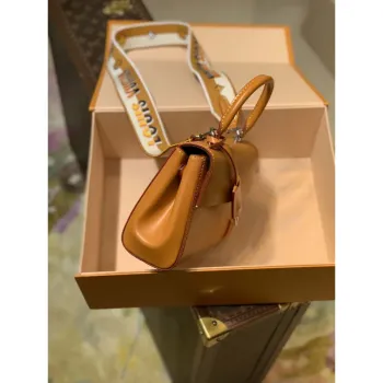 LV M58931 Louis Vuitton Cluny Mini Epi Handbag Gold Miel