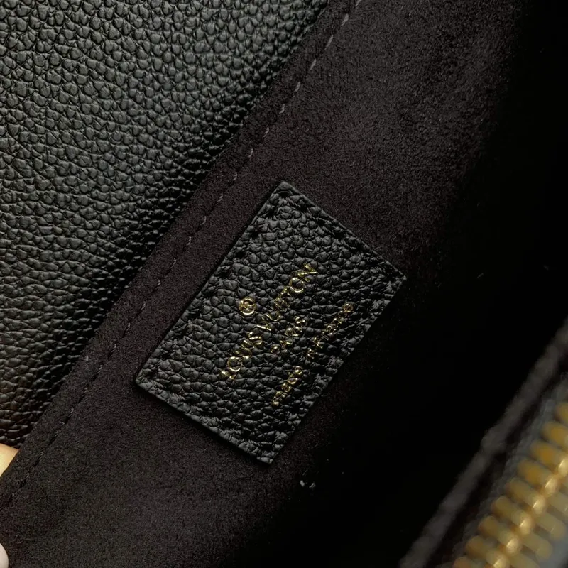 LV M46595 Louis Vuitton Pochette Métis East West Handbag Black