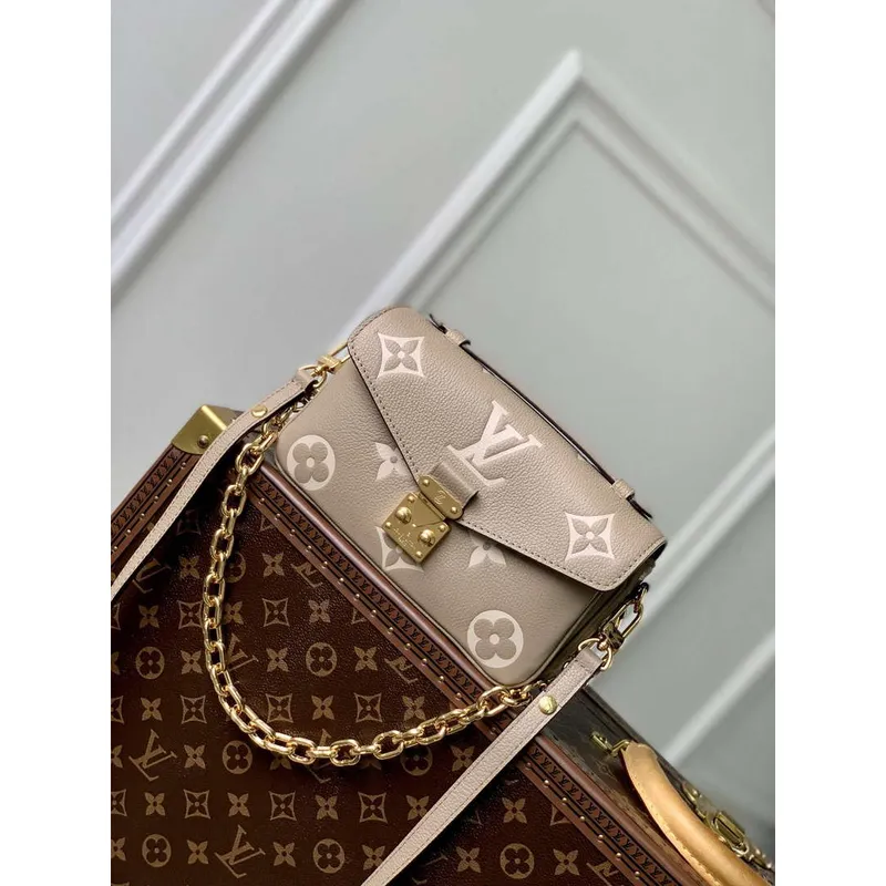 LV M23081 Louis Vuitton Pochette Métis East West Handbag