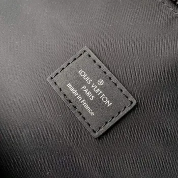 LV M22494 Louis Vuitton Comet Bumbag Black Borealis