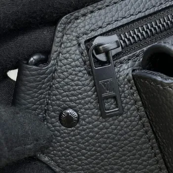 LV M57081 Louis Vuitton Takeoff Slingbag Black