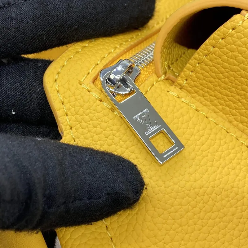 LV M22665 Louis Vuitton Takeoff Slingbag Yellow