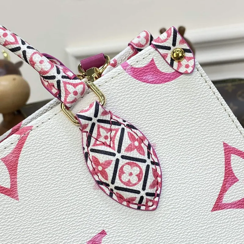 LV M22976 Louis Vuitton OnTheGo PM Handbag Pink