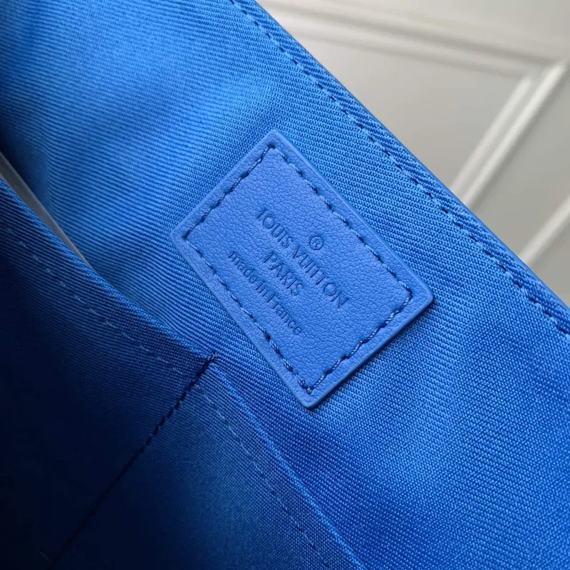 LV M22505 Louis Vuitton Takeoff Messenger Bag Blue