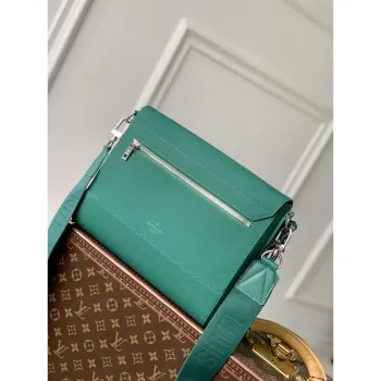 LV M22505 Louis Vuitton Takeoff Messenger Bag Green