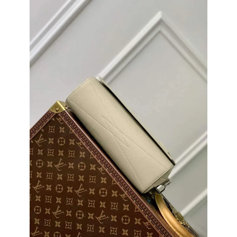 LV M22505 Louis Vuitton Takeoff Messenger Bag Sage