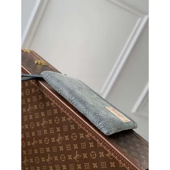LV M82313 Louis Vuitton Pochette To Go Bag