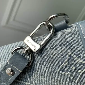 LV M82313 Louis Vuitton Pochette To Go Bag