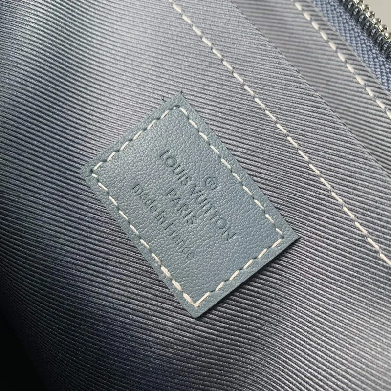 LV M82313 Louis Vuitton Pochette To Go Bag