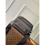 LV M22482 Louis Vuitton Fastline Messenger Black