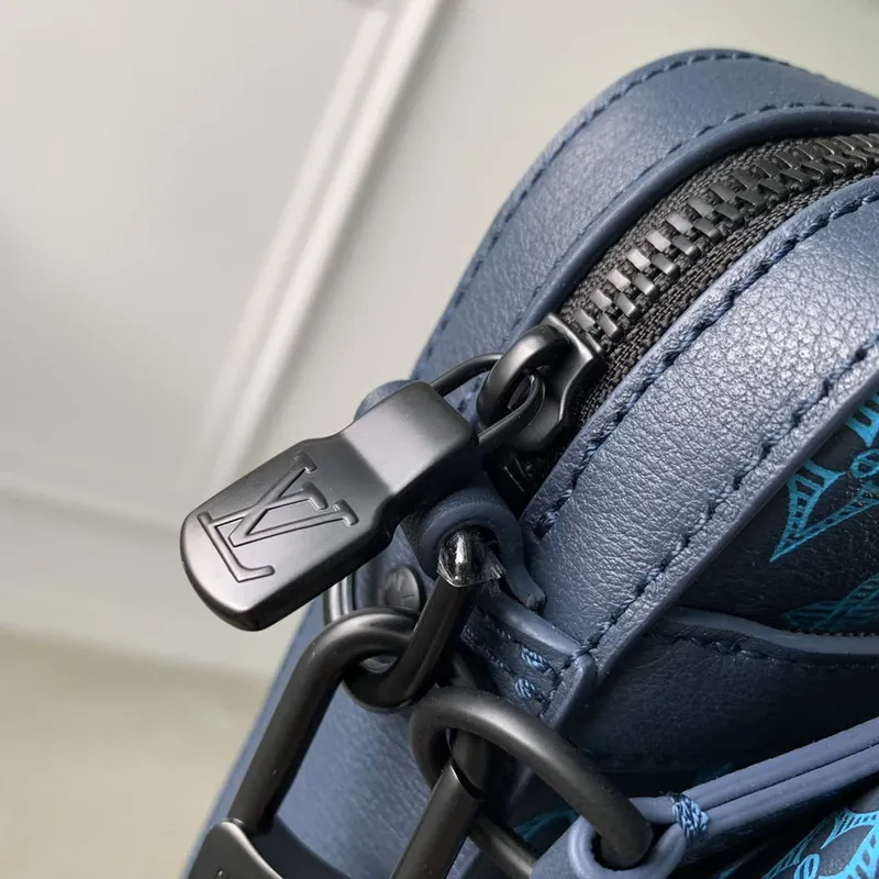 LV M46604 Louis Vuitton Trio Messenger Navy River Blue