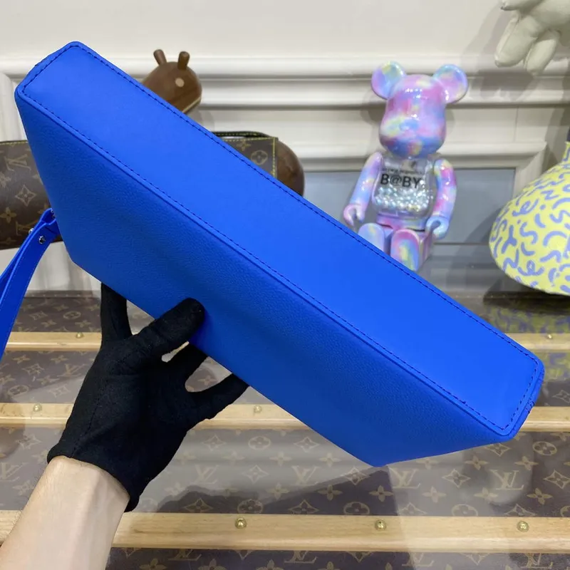 LV M69837 Louis Vuitton Takeoff Pouch Bag Dop blue