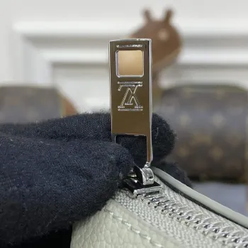 LV M69837 Louis Vuitton Takeoff Pouch Bag Asphalt gray