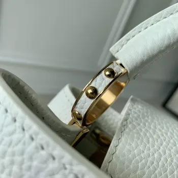 LV M22375 Louis Vuitton Capucines MM Handbag White