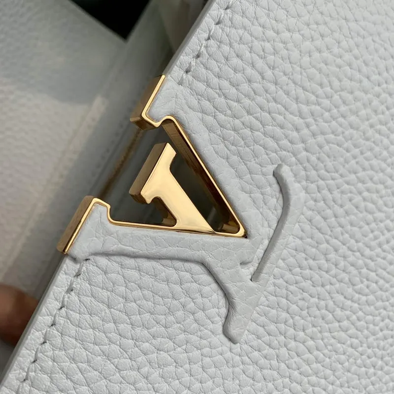 LV M22375 Louis Vuitton Capucines Mini Handbag White