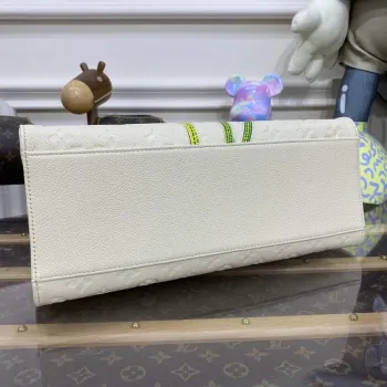 LV M46416 Louis Vuitton LV x YK OnTheGo MM Bag White