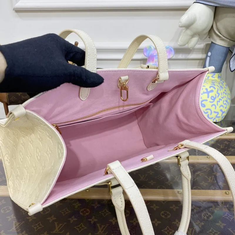 LV M46416 Louis Vuitton LV x YK OnTheGo MM Bag White