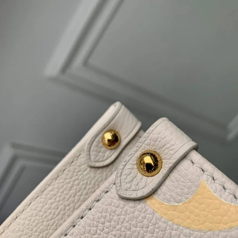 LV M46513 Louis Vuitton OnTheGo PM Bag