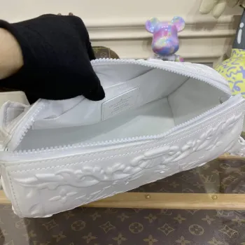 LV M21835 Louis Vuitton City Keepall Bag Optic White