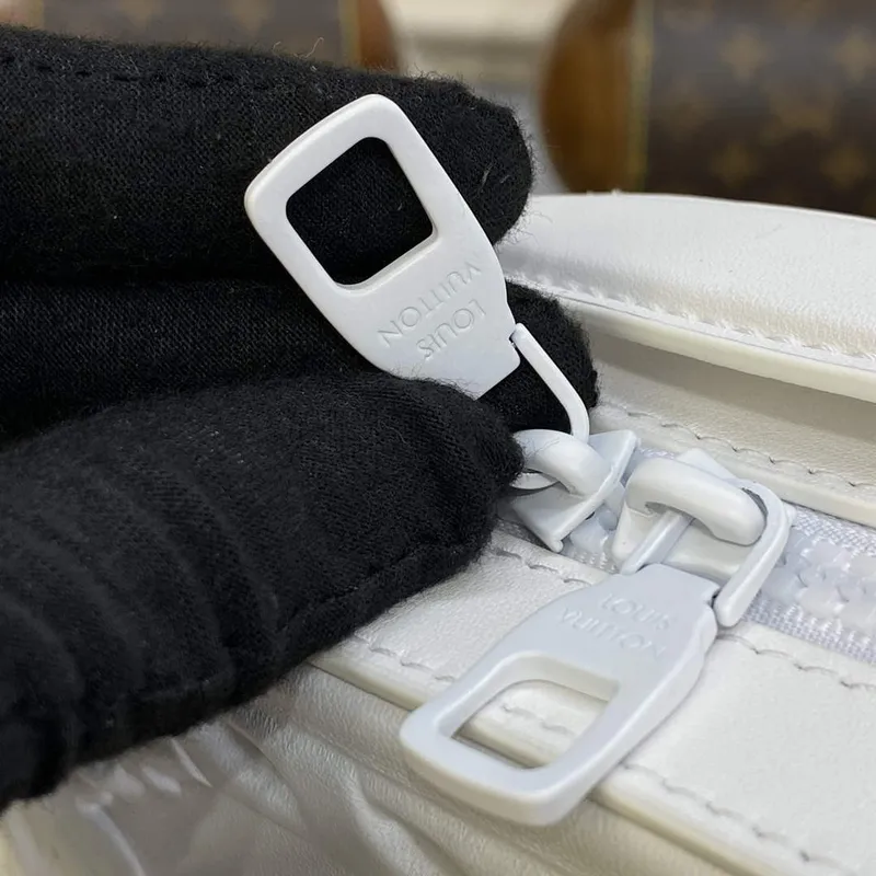 LV M21833 Louis Vuitton Handle Soft Trunk Bag Optic White