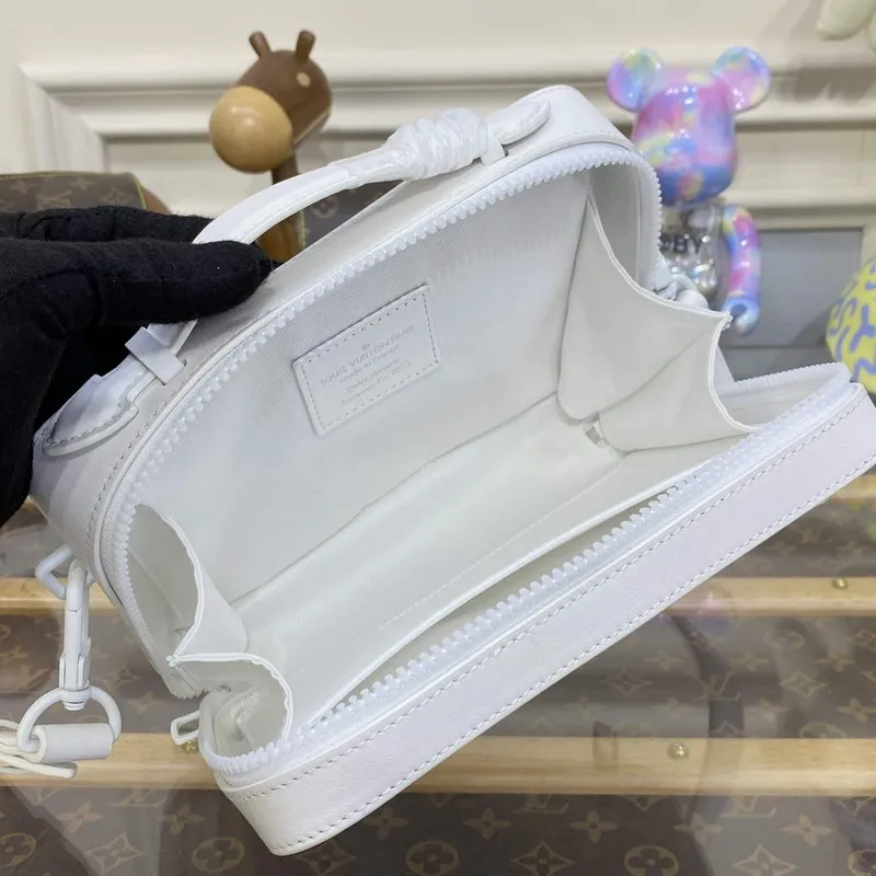 LV M21833 Louis Vuitton Handle Soft Trunk Bag Optic White