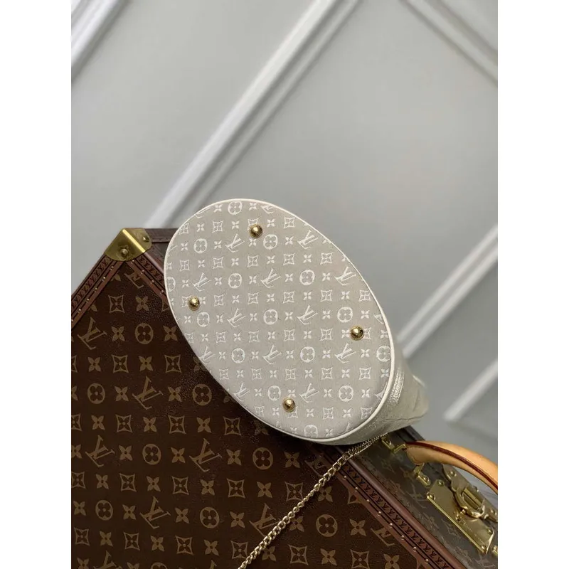 LV M42238 Louis Vuitton Bucket PM Tote Bag White
