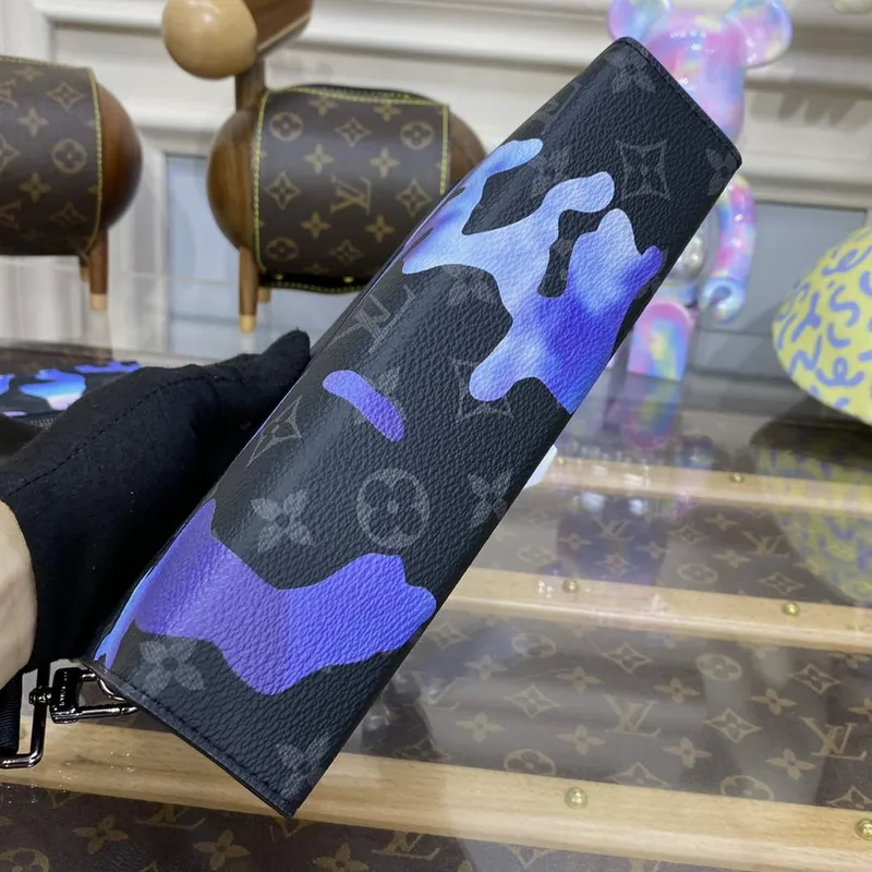 LV M81753 Louis Vuitton Gaston Wearable Wallet