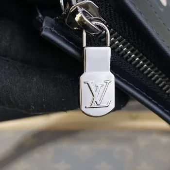 LV M81753 Louis Vuitton Gaston Wearable Wallet