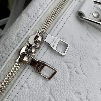 LV M21678 Louis Vuitton LV x YK Keepall Bandoulière 50 Bag