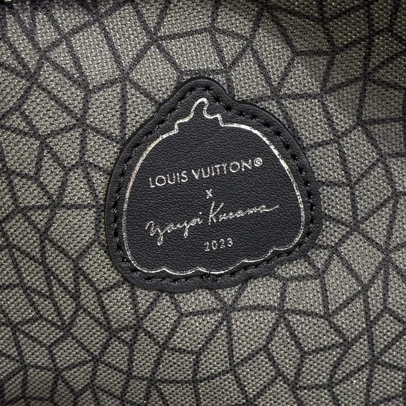 LV M46440 Louis Vuitton LV x YK Discovery Backpack